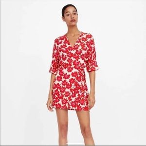 Zara Floral dress NWOT